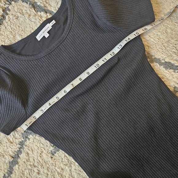 Good American Ribbed Short Sleeve Midi Bodycon Dress Size Small - Picture 2 of 5